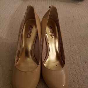Micheal kors heels